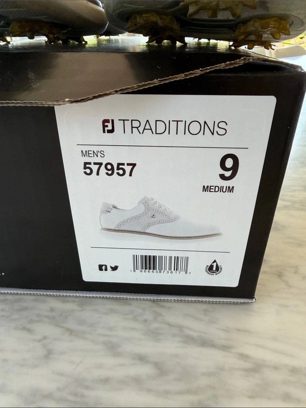 FootJoy Men’s Beige and Light Gray Oxfords